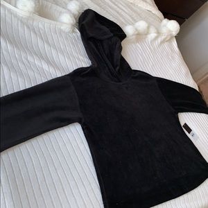 Velour Black pullover